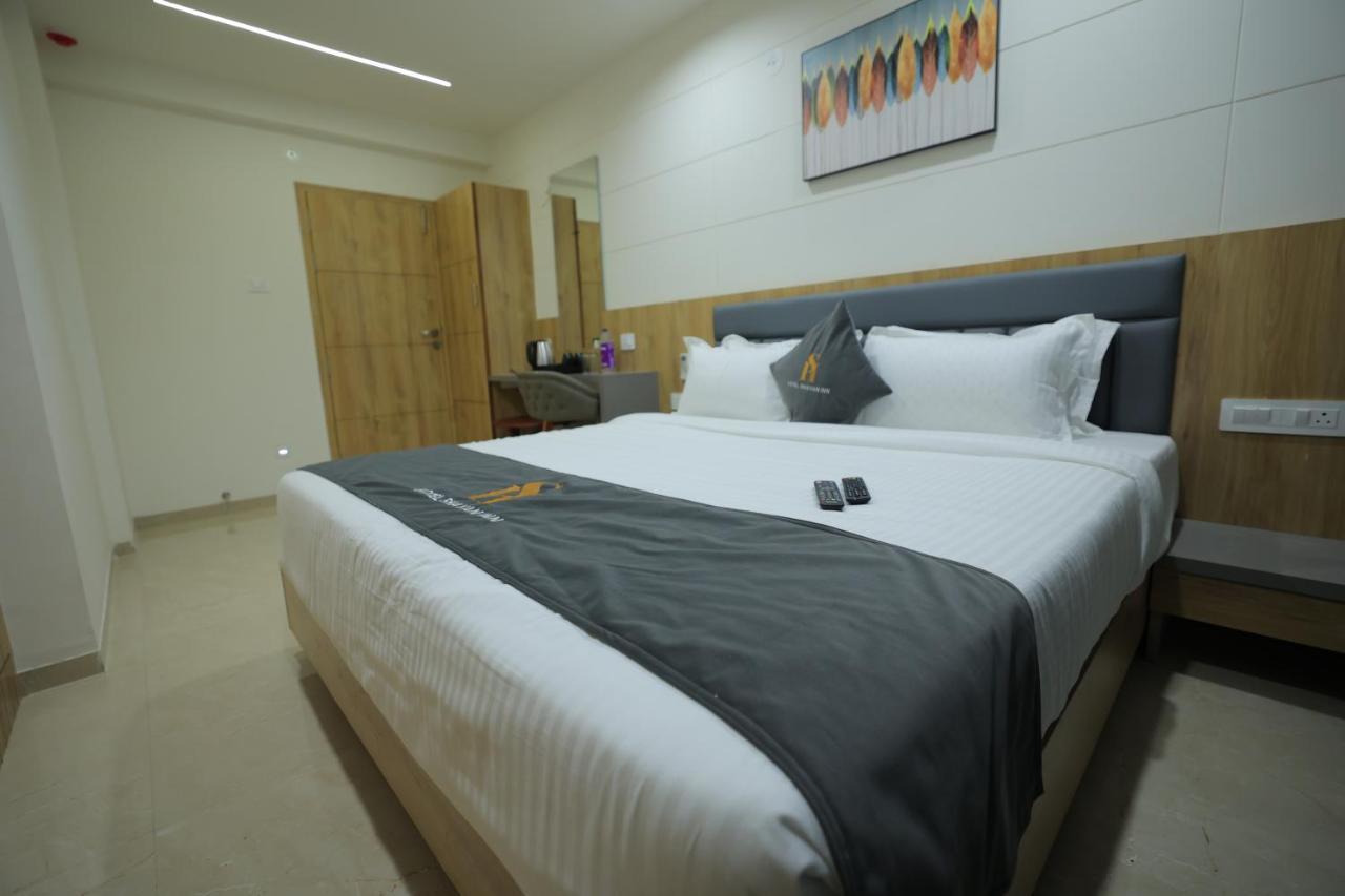 Hotel Shayan Inn Rajkot Eksteriør billede