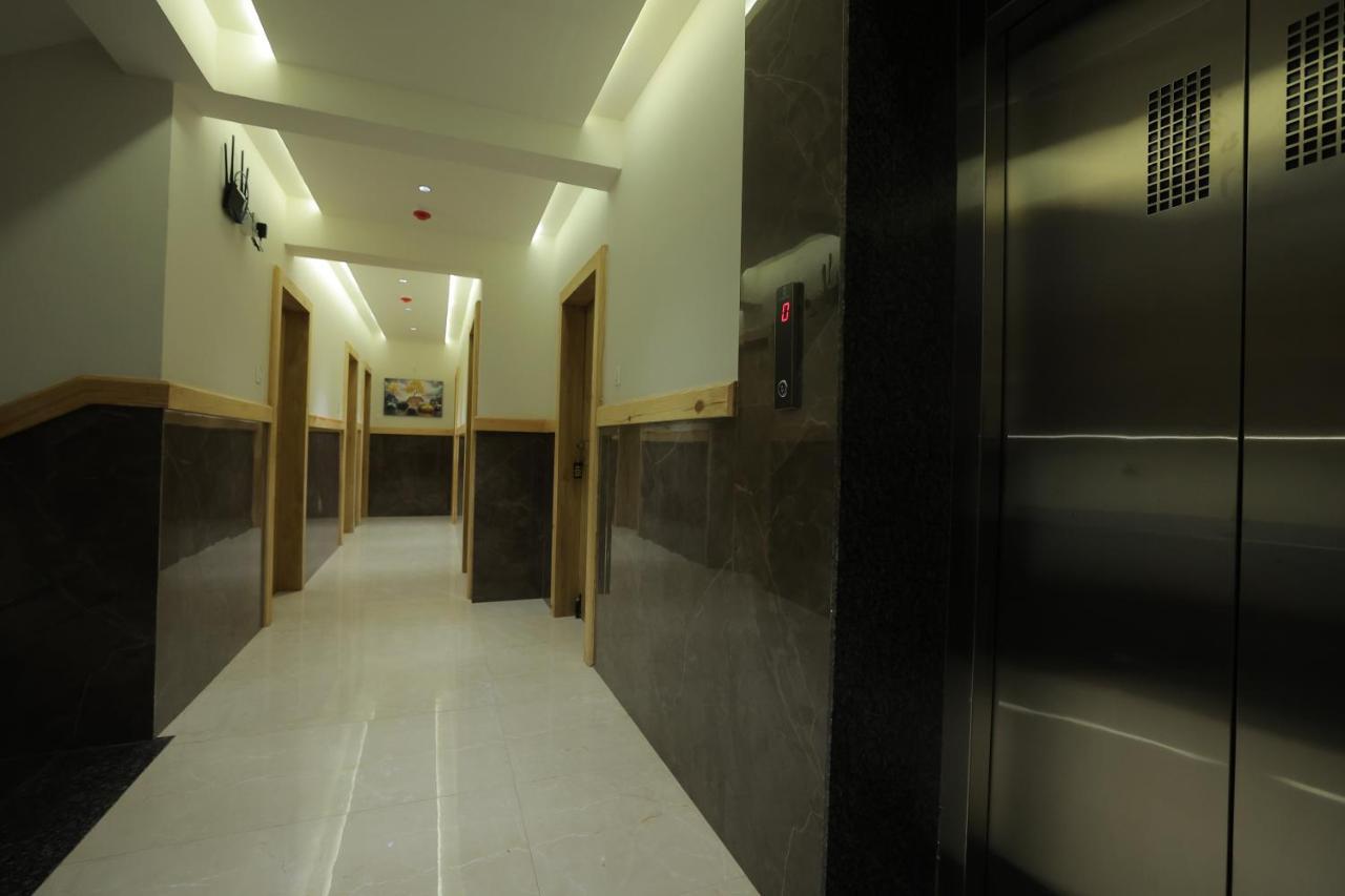 Hotel Shayan Inn Rajkot Eksteriør billede