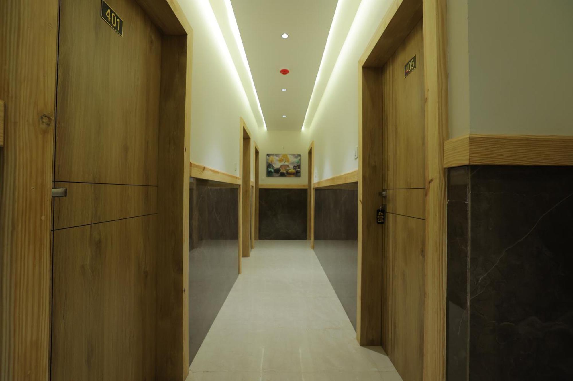 Hotel Shayan Inn Rajkot Eksteriør billede